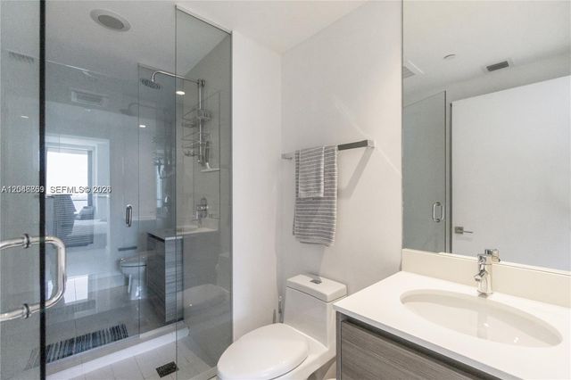 121 NE 34th Street 2706, Miami, FL 33137