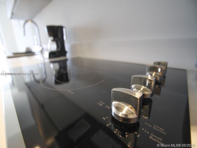 121 NE 34th Street 2706, Miami, FL 33137