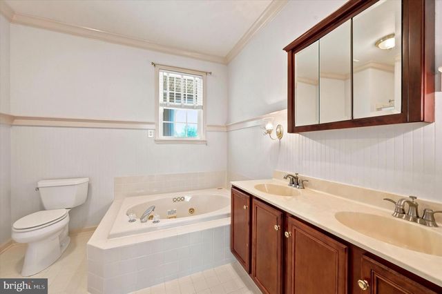 530 FOX DEN CT, Glen Mills, PA 19342