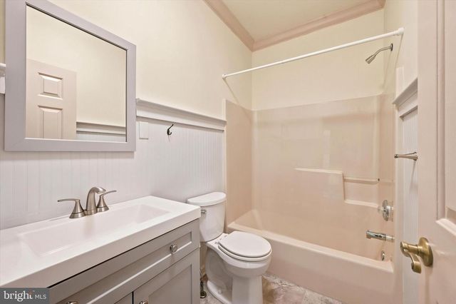 530 FOX DEN CT, Glen Mills, PA 19342