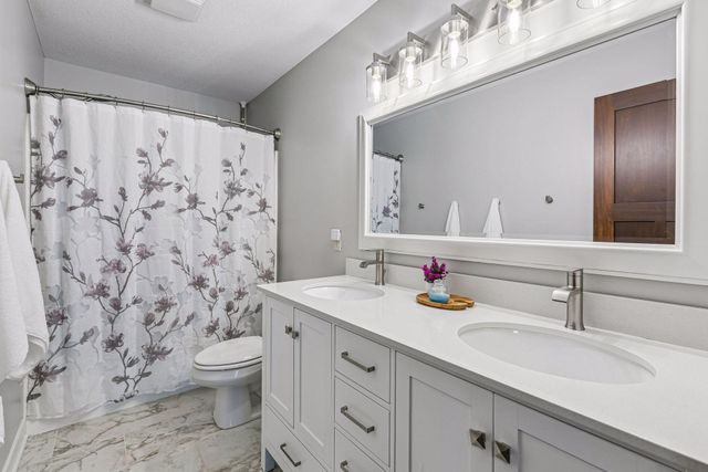13694 Grafton Court, Apple Valley, MN 55124