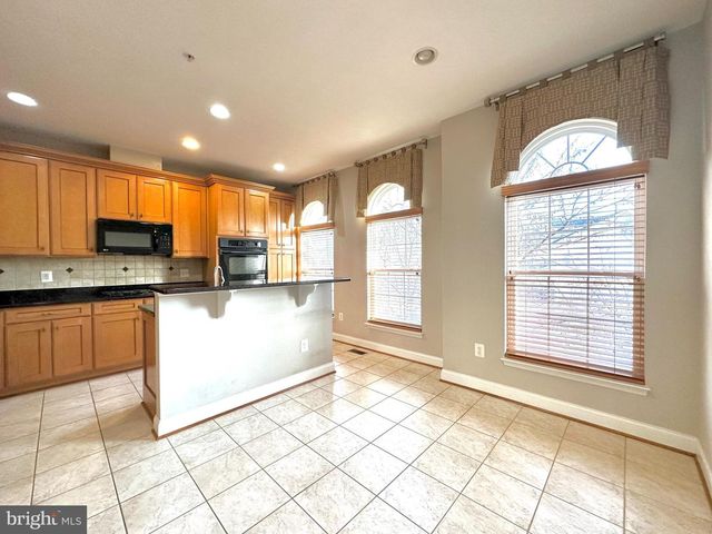 11837 REGENTS PARK DR, Germantown, MD 20876