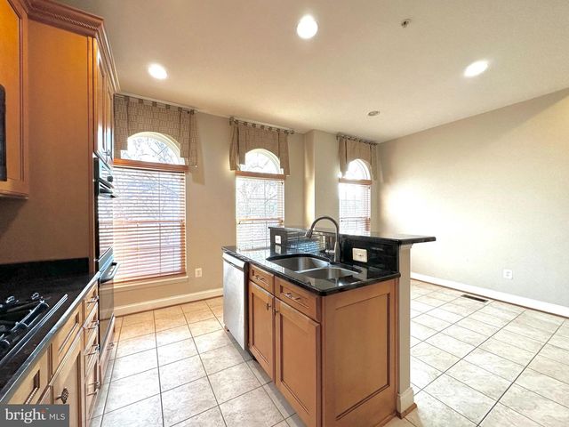 11837 REGENTS PARK DR, Germantown, MD 20876