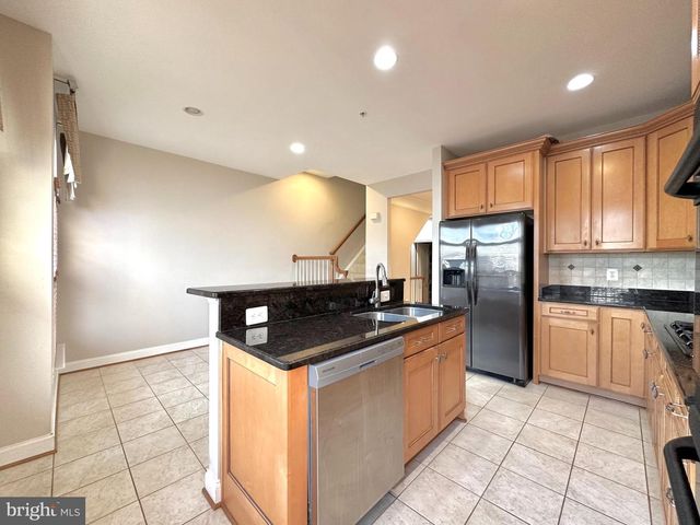 11837 REGENTS PARK DR, Germantown, MD 20876