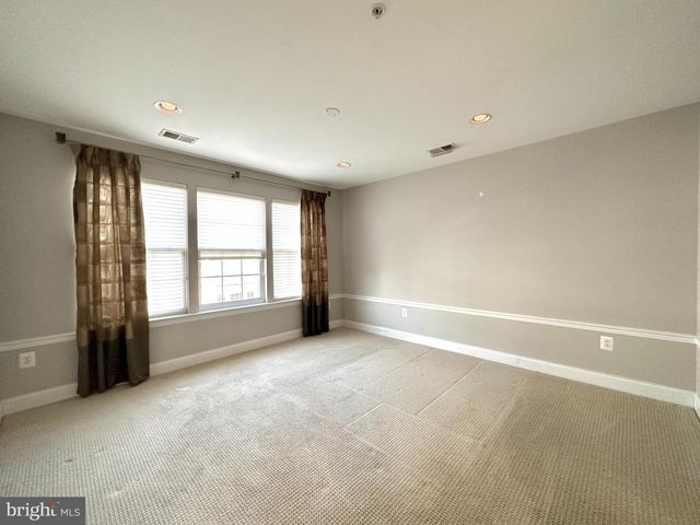 11837 REGENTS PARK DR, Germantown, MD 20876