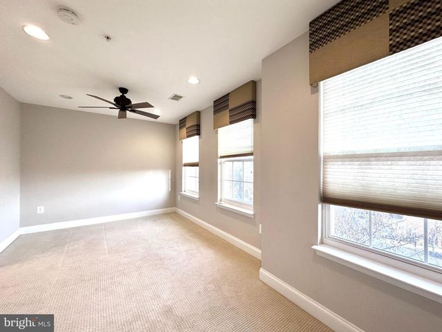 11837 REGENTS PARK DR, Germantown, MD 20876