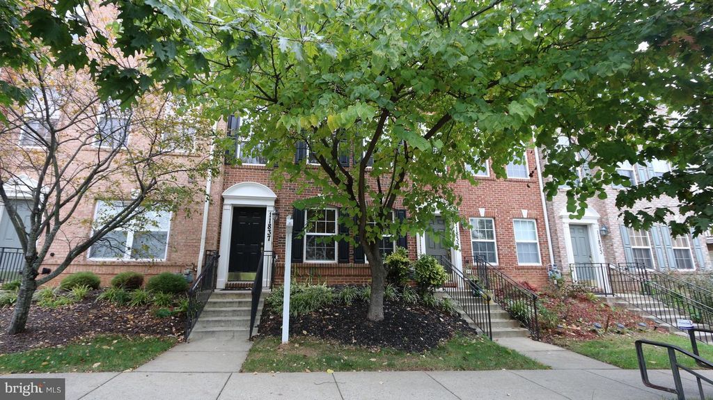 11837 REGENTS PARK DR, Germantown, MD 20876