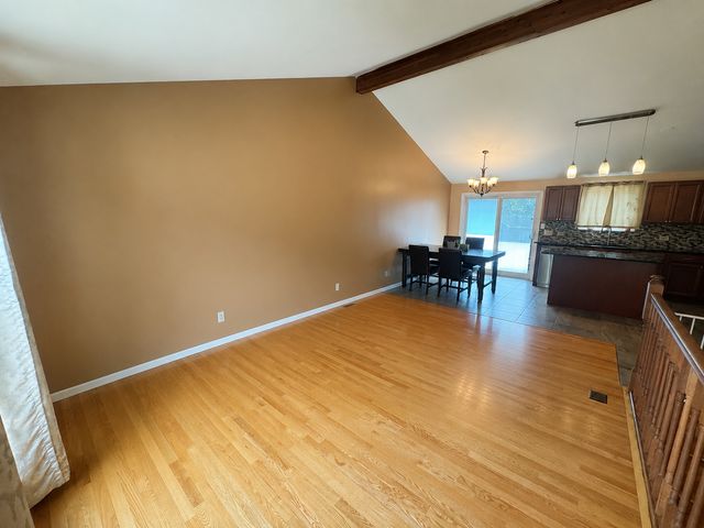 2833 Apple Avenue, Waukegan, IL 60085