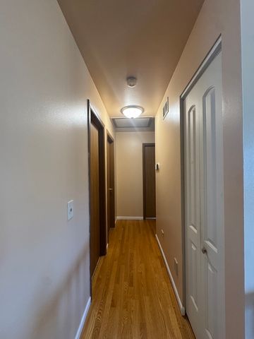 2833 Apple Avenue, Waukegan, IL 60085