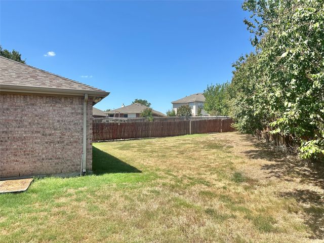 4905 Spur Ridge Court, Fort Worth, TX 76244