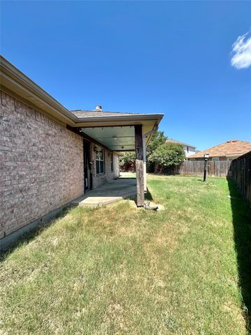 4905 Spur Ridge Court, Fort Worth, TX 76244