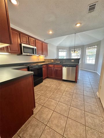 4905 Spur Ridge Court, Fort Worth, TX 76244