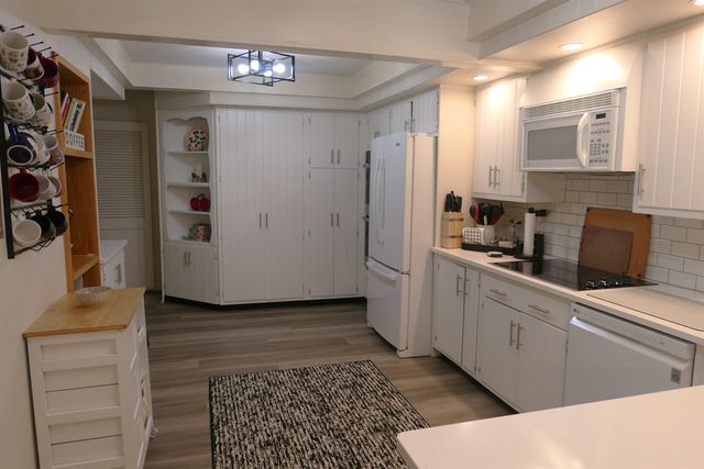 1006 Falkirk Road, Alma, MI 48801