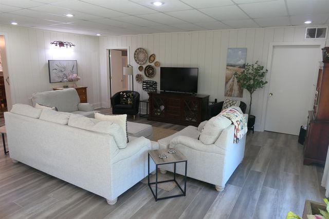 1006 Falkirk Road, Alma, MI 48801