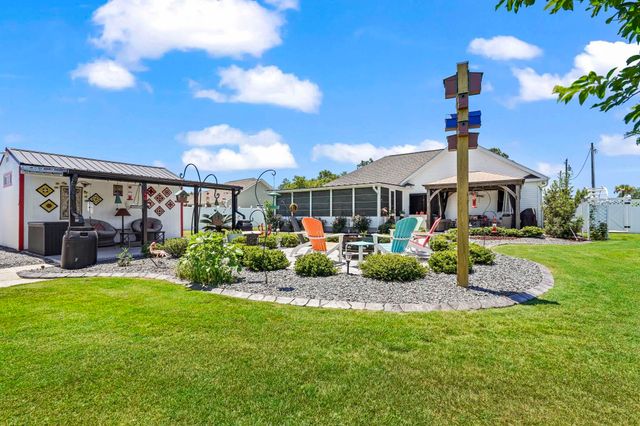 366 Allsbrook Rd., Loris, SC 29569