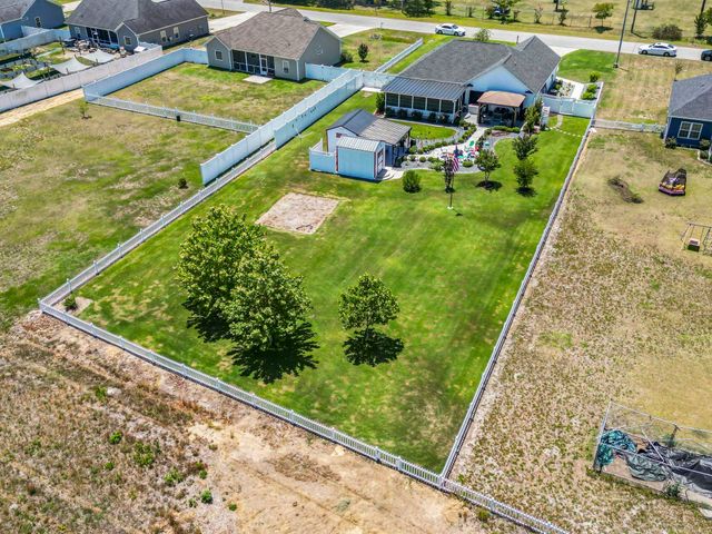 366 Allsbrook Rd., Loris, SC 29569