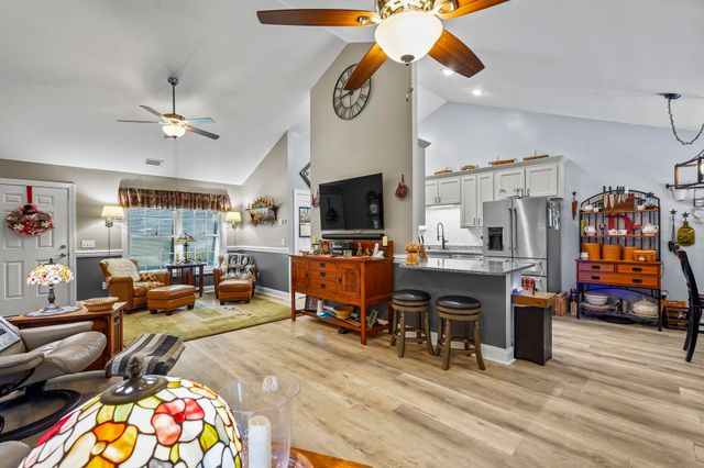 366 Allsbrook Rd., Loris, SC 29569
