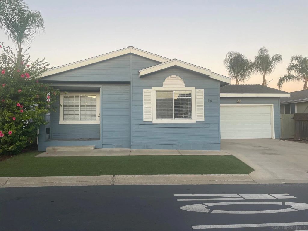 15935 Spring Oaks Rd 38, El Cajon, CA 92021