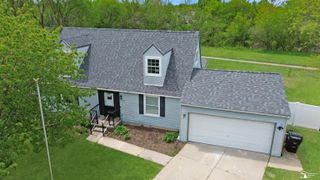 25525 Montebello Court, Woodhaven, MI 48183