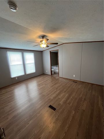 699 S Vista, Sandia, TX 78383