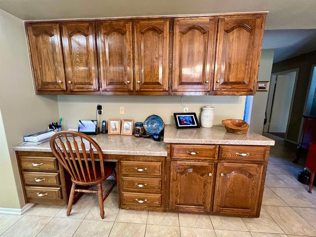 1809 Woodvine St, Longview, TX 75604