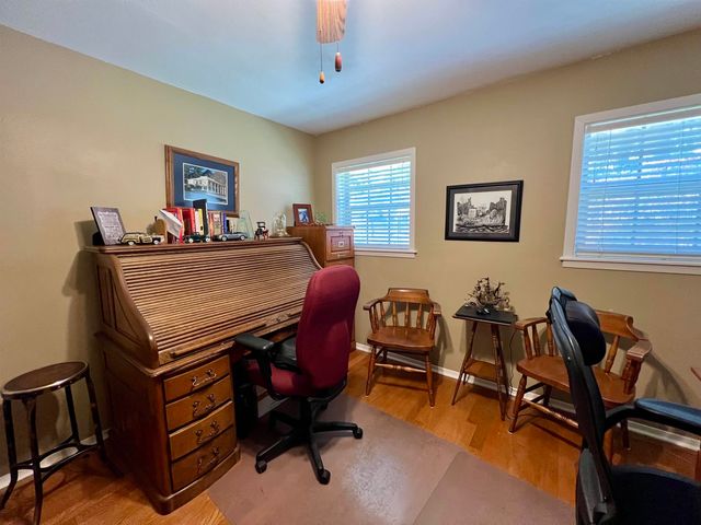 1809 Woodvine St, Longview, TX 75604