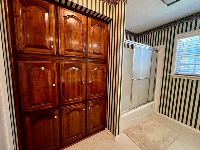 1809 Woodvine St, Longview, TX 75604