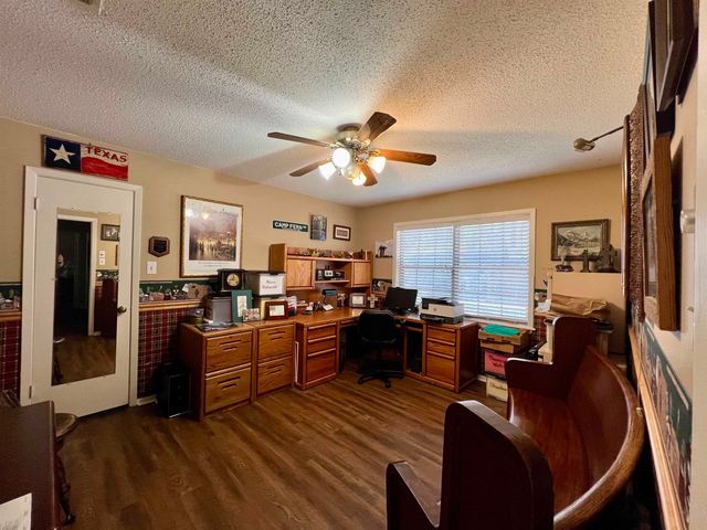 1809 Woodvine St, Longview, TX 75604