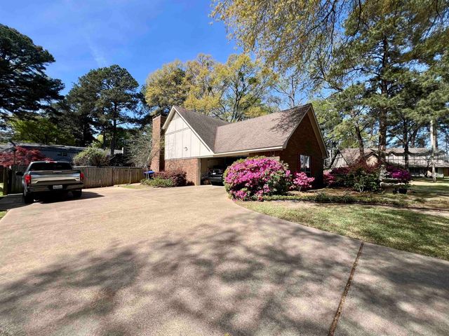 1809 Woodvine St, Longview, TX 75604