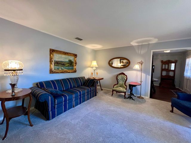 1809 Woodvine St, Longview, TX 75604