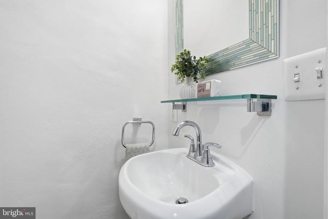 1215 W ST NW, Washington, DC 20009