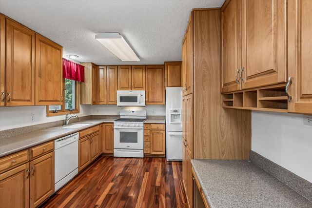 4746 141st Street W, Apple Valley, MN 55124