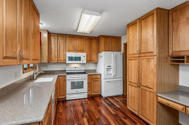 4746 141st Street W, Apple Valley, MN 55124