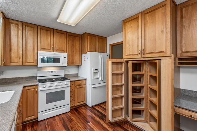 4746 141st Street W, Apple Valley, MN 55124