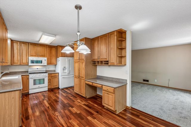 4746 141st Street W, Apple Valley, MN 55124