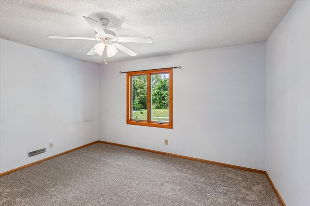4746 141st Street W, Apple Valley, MN 55124