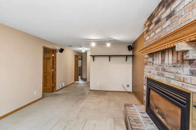 4746 141st Street W, Apple Valley, MN 55124