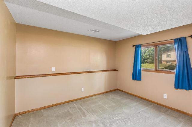 4746 141st Street W, Apple Valley, MN 55124