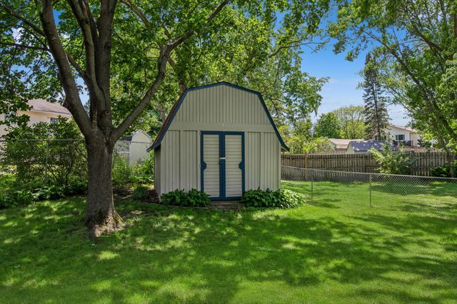 4746 141st Street W, Apple Valley, MN 55124