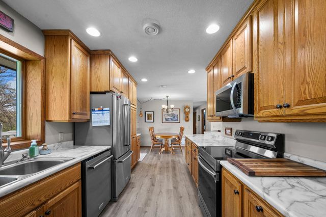 21650 Oakdale Drive, Corcoran, MN 55374