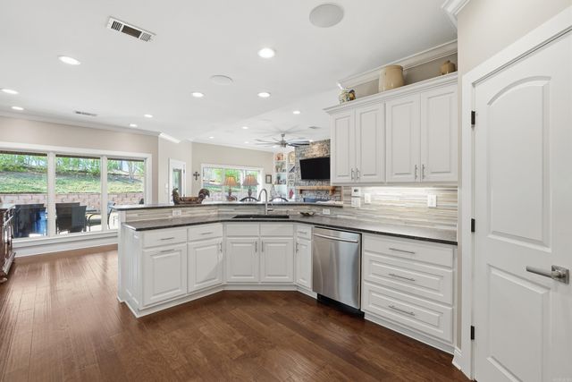 571 Valley Hill Road, Benton, AR 72019