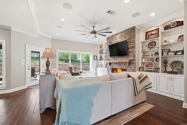 571 Valley Hill Road, Benton, AR 72019