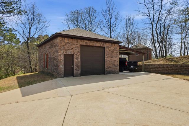571 Valley Hill Road, Benton, AR 72019
