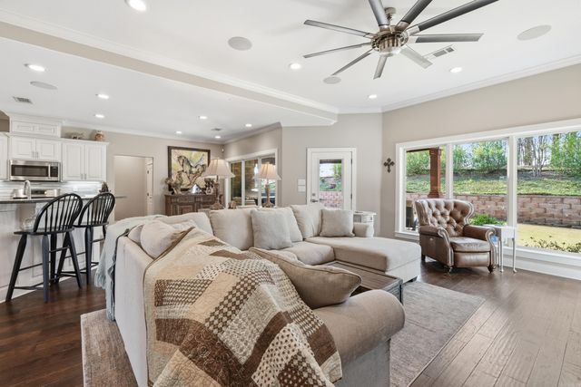 571 Valley Hill Road, Benton, AR 72019