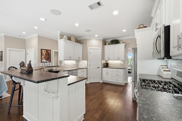 571 Valley Hill Road, Benton, AR 72019