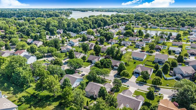 19459 Silver Spring, Noblesville, IN 46062