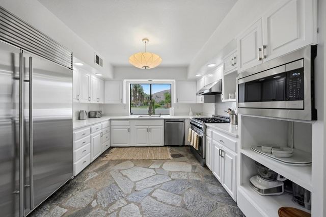 71467 Country Club Drive, Rancho Mirage, CA 92270