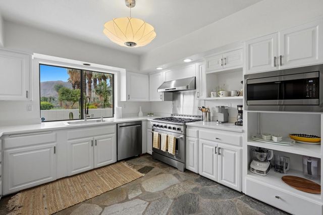 71467 Country Club Drive, Rancho Mirage, CA 92270