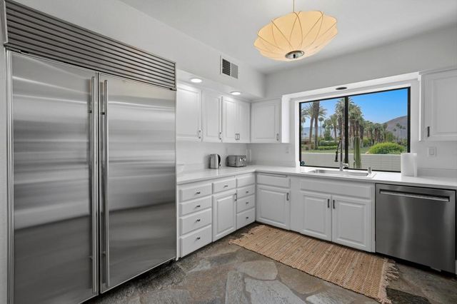 71467 Country Club Drive, Rancho Mirage, CA 92270