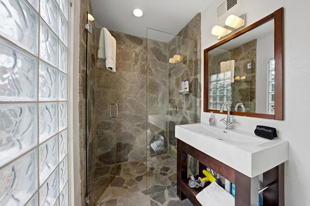 71467 Country Club Drive, Rancho Mirage, CA 92270